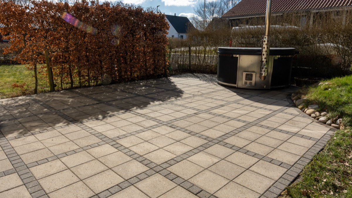 Nyrenset terrasse i Varde